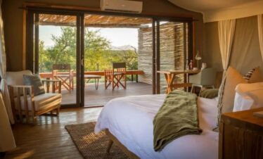 Luxury tented accommodation at Imagine Africa Lodge in Balule Private Game Reserve